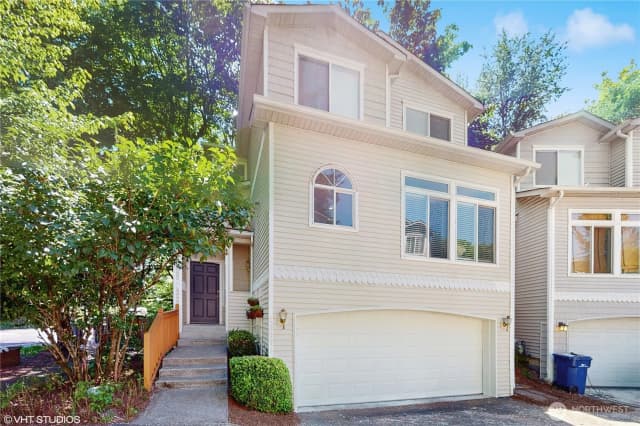 Property photo for 12331 Ne 101st Lane, Kirkland