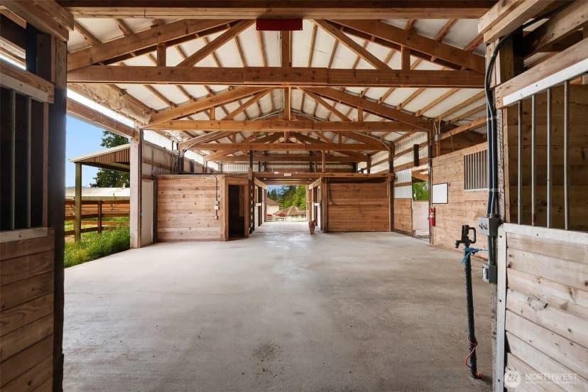Property photo for 25443 Pioneer Way Nw, Poulsbo photo 13