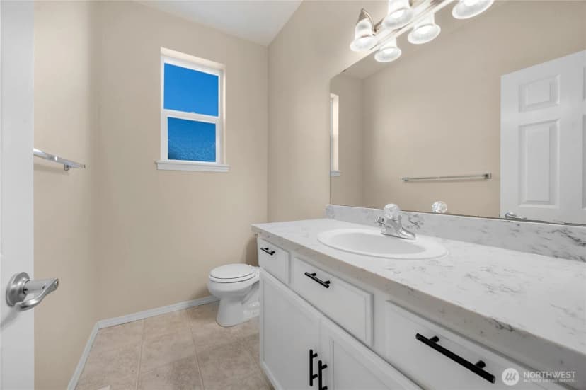 Property photo for 2132 151st Place Sw, Lynnwood photo 13