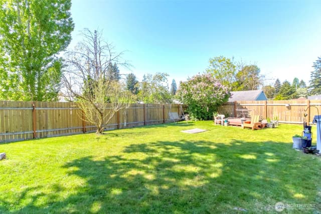 Property photo for 1902 S 17th Street, Tacoma photo 4