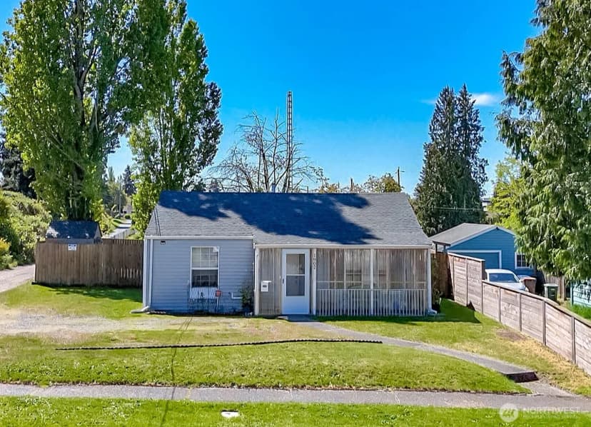 Property photo for 1902 S 17th Street, Tacoma photo 16