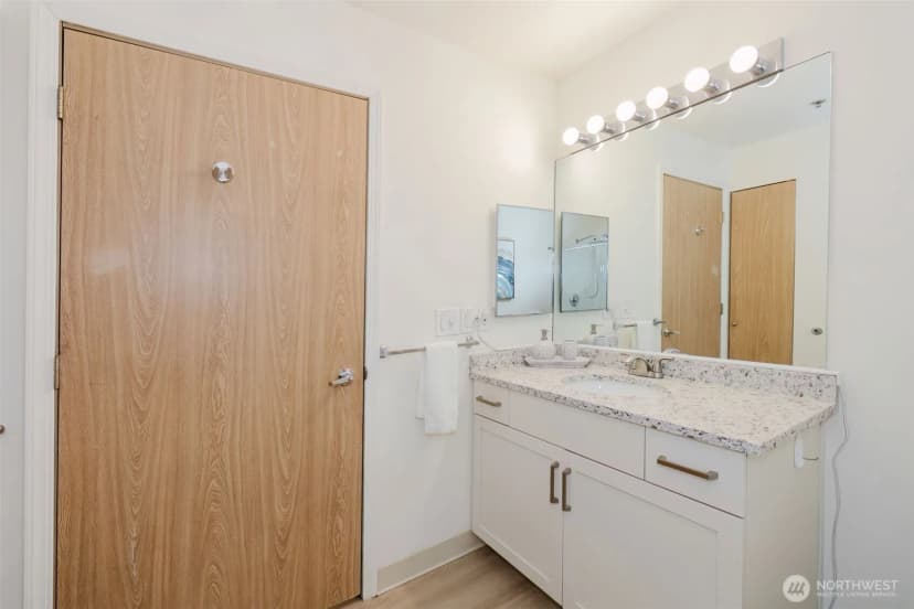 Property photo for 1750 152nd Avenue Ne #w110, Bellevue photo 18