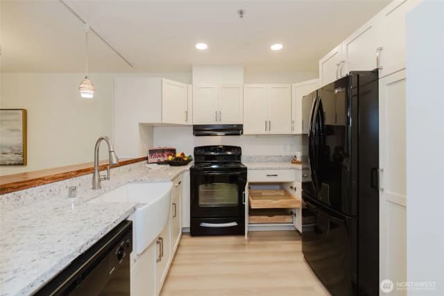 Property photo for 1750 152nd Avenue Ne #w110, Bellevue photo 5