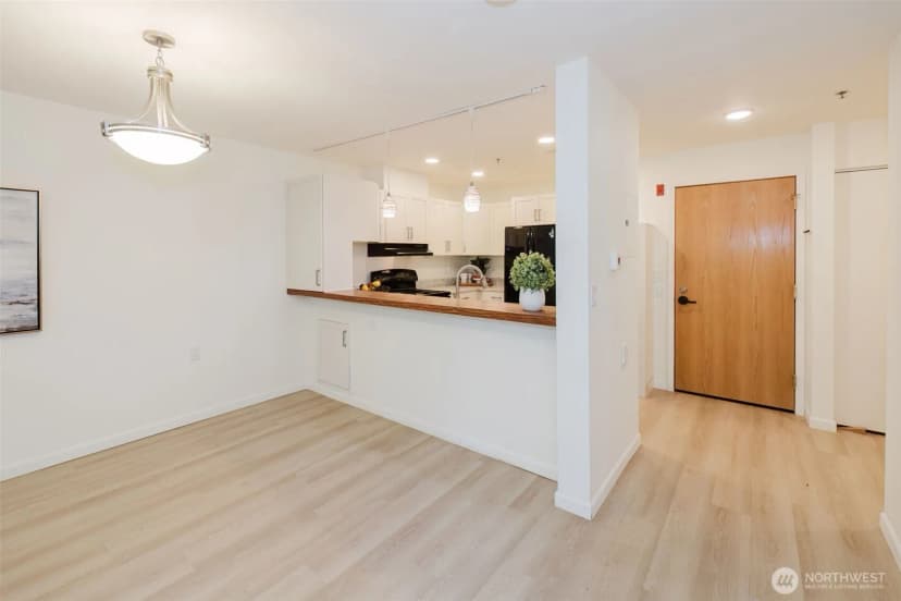 Property photo for 1750 152nd Avenue Ne #w110, Bellevue photo 9