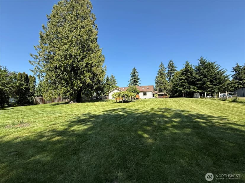 Property photo for 11310 Bingham Avenue E, Tacoma photo 13