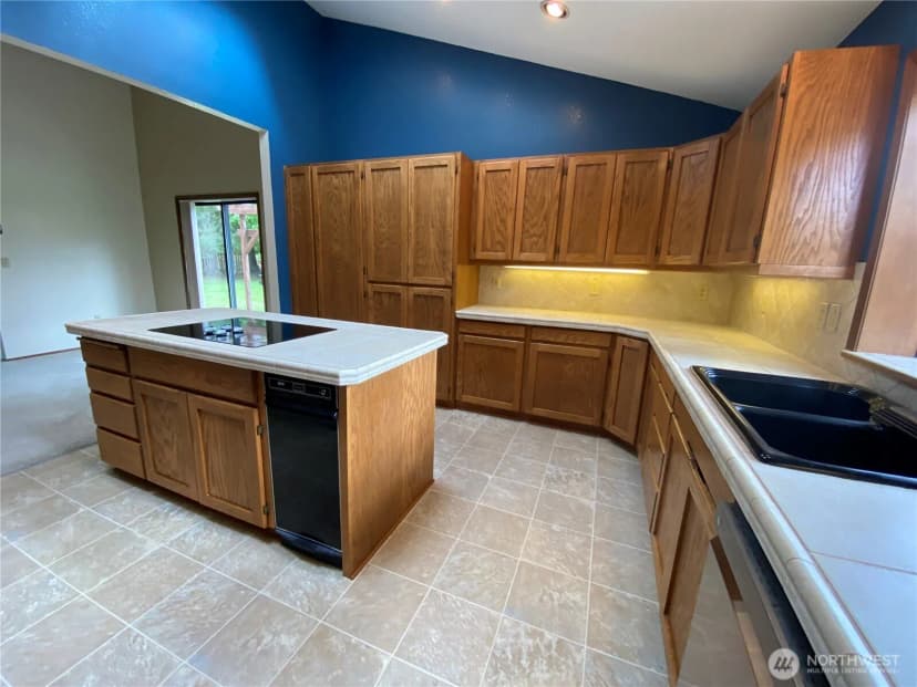 Property photo for 11310 Bingham Avenue E, Tacoma photo 23