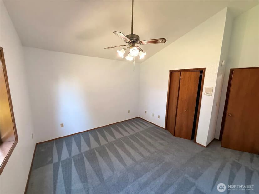 Property photo for 11310 Bingham Avenue E, Tacoma photo 32