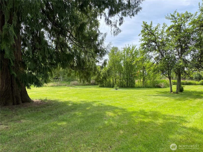 Property photo for 11310 Bingham Avenue E, Tacoma photo 15