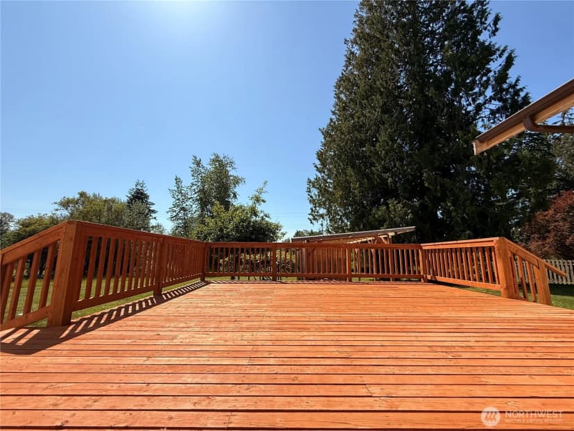 Property photo for 11310 Bingham Avenue E, Tacoma photo 10
