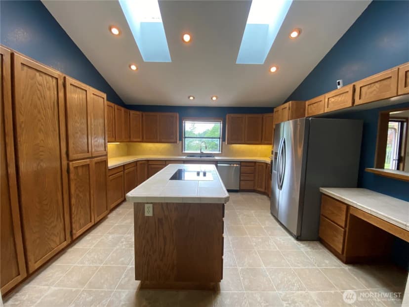 Property photo for 11310 Bingham Avenue E, Tacoma photo 25