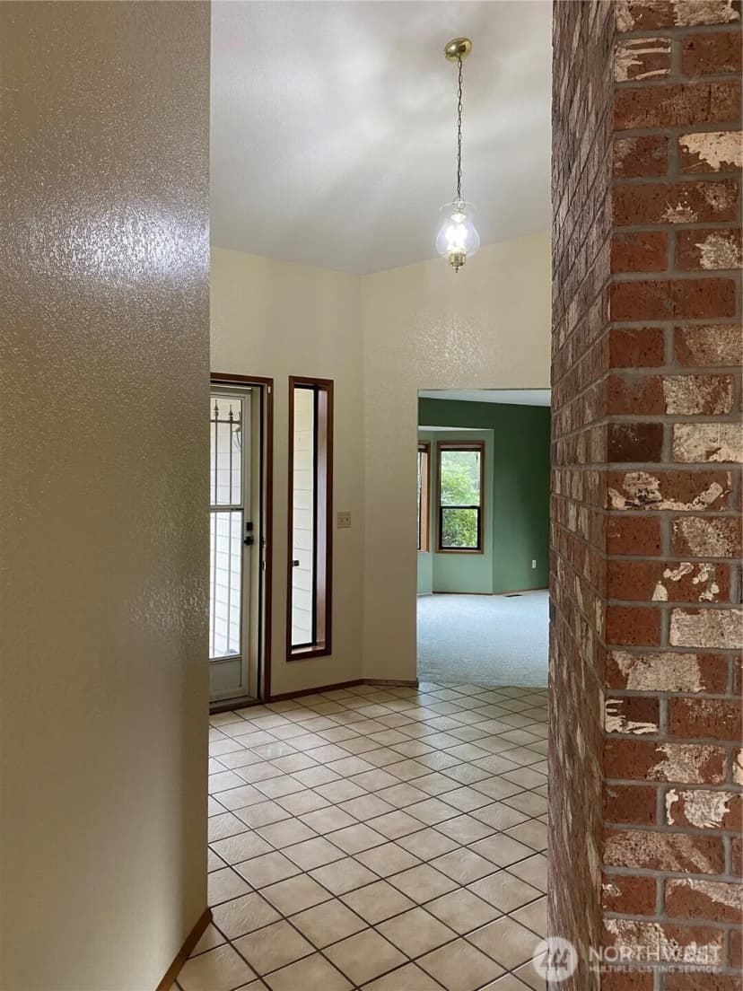 Property photo for 11310 Bingham Avenue E, Tacoma photo 17