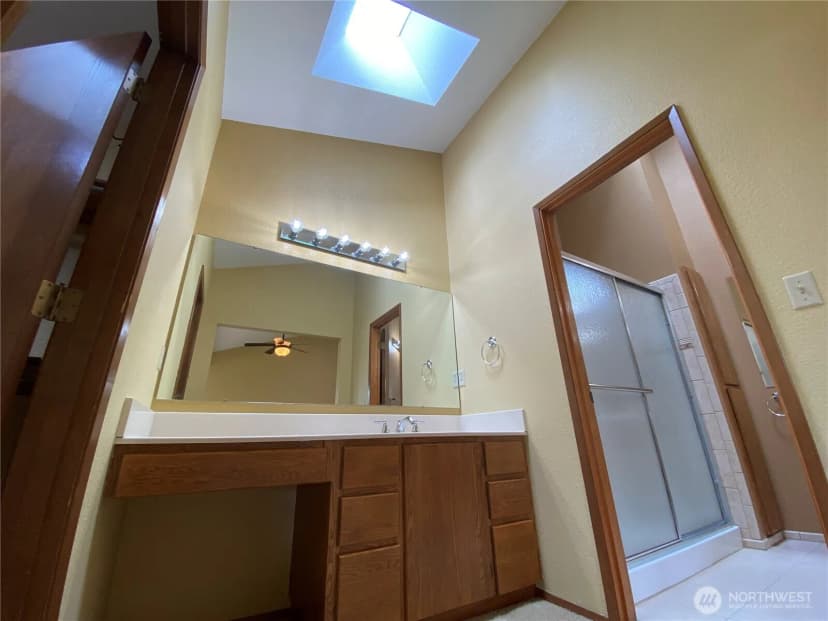 Property photo for 11310 Bingham Avenue E, Tacoma photo 38