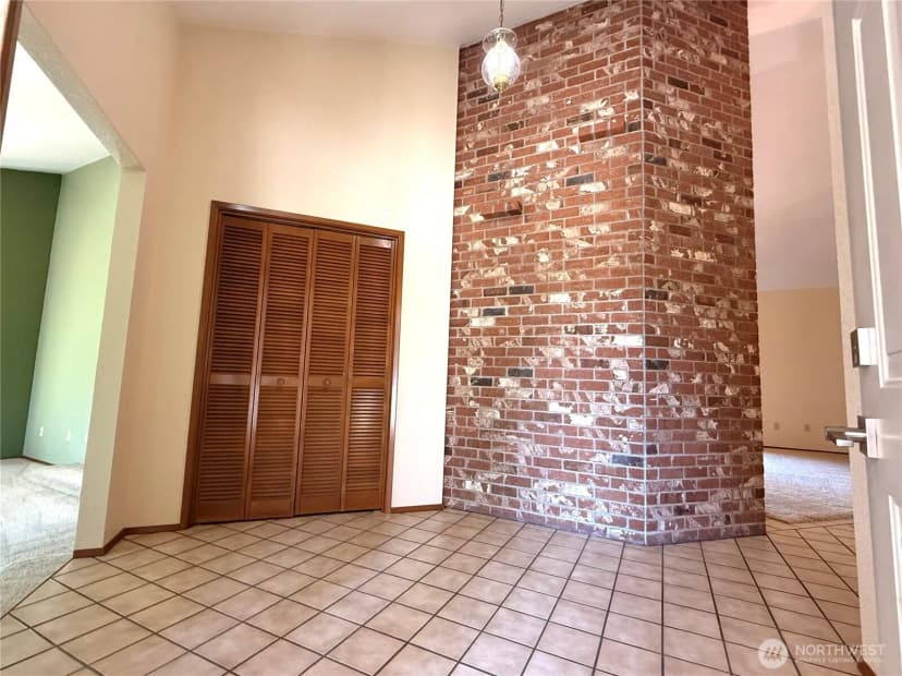 Property photo for 11310 Bingham Avenue E, Tacoma photo 18