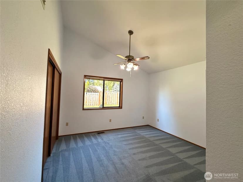 Property photo for 11310 Bingham Avenue E, Tacoma photo 33