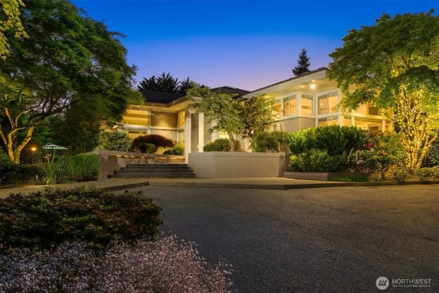 Property photo for 1625 Evergreen Point Road, Medina