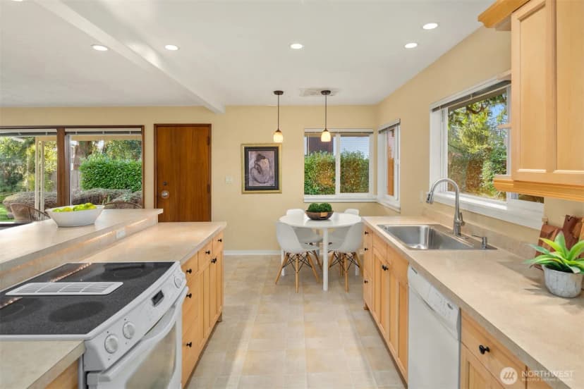 Property photo for 2965 74 Avenue Se, Mercer Island photo 17