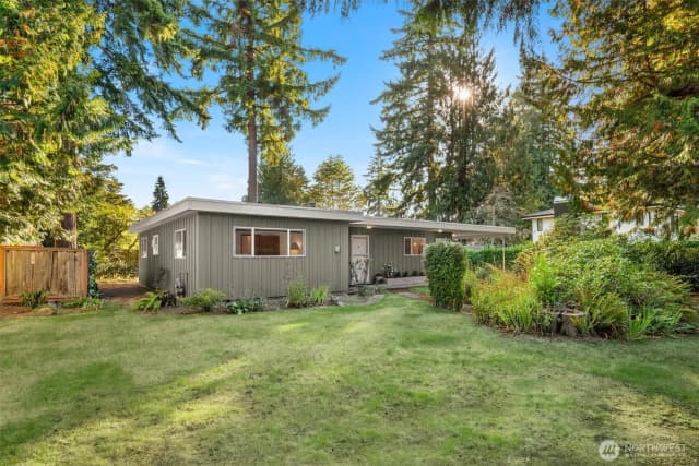 Property photo for 2965 74 Avenue Se, Mercer Island photo 3
