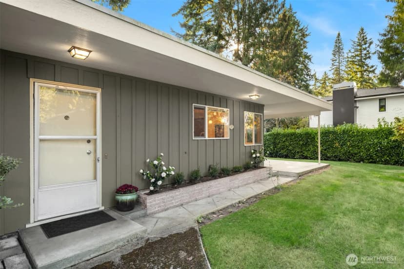 Property photo for 2965 74 Avenue Se, Mercer Island photo 4