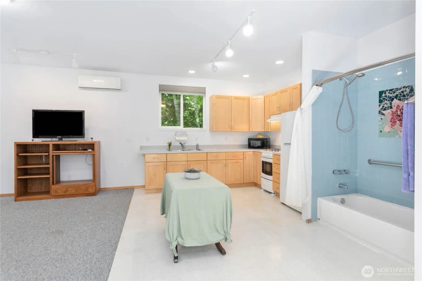 Property photo for 5483 Noon Road, Bellingham photo 29