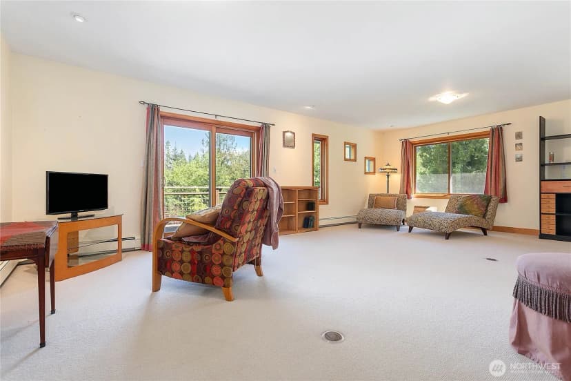 Property photo for 5483 Noon Road, Bellingham photo 15