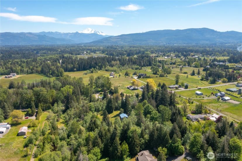 Property photo for 5483 Noon Road, Bellingham photo 39