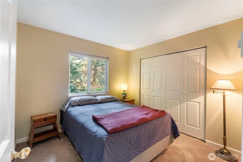 Property photo for 11011 Seaview Drive, Anderson Island photo 32