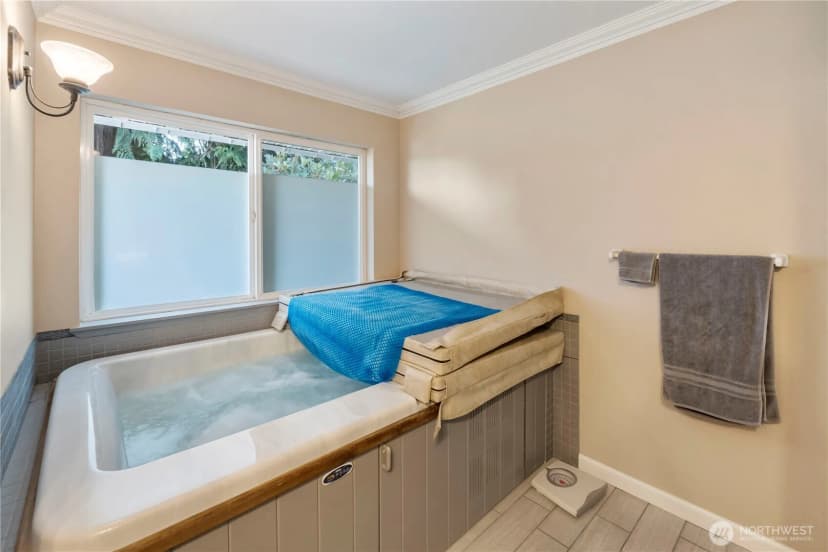 Property photo for 11011 Seaview Drive, Anderson Island photo 26