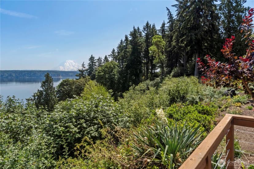 Property photo for 11011 Seaview Drive, Anderson Island photo 11