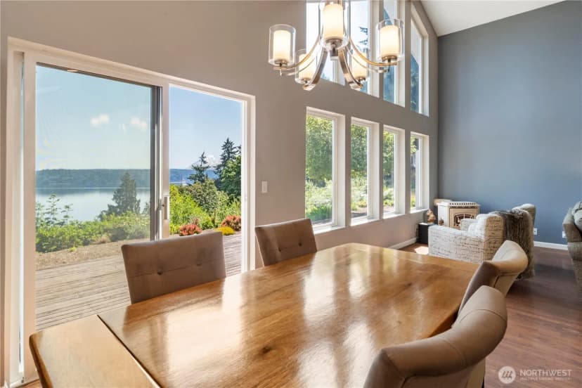 Property photo for 11011 Seaview Drive, Anderson Island photo 15