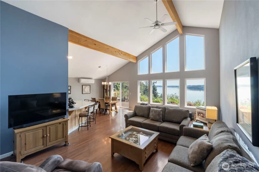 Property photo for 11011 Seaview Drive, Anderson Island photo 14