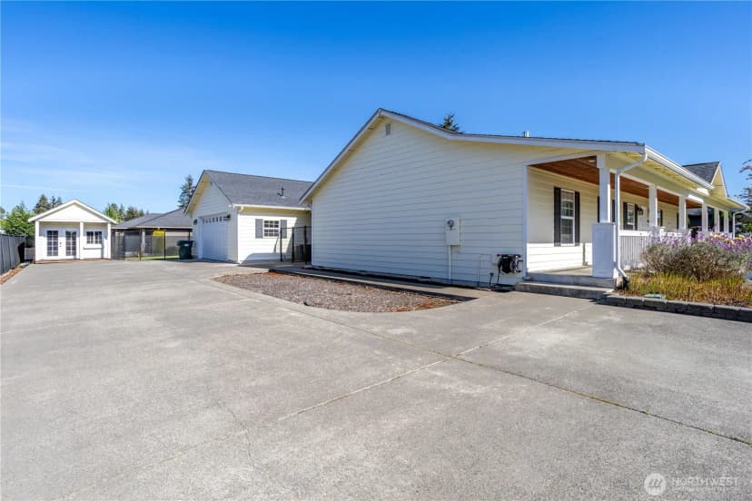 Property photo for 900 Pheasant Road, Centralia photo 3