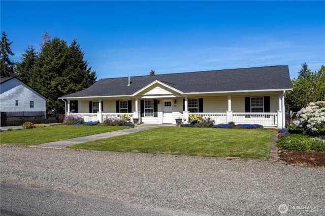 Property photo for 900 Pheasant Road, Centralia photo 2
