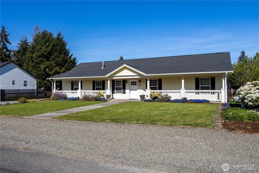 Property photo for 900 Pheasant Road, Centralia photo 2