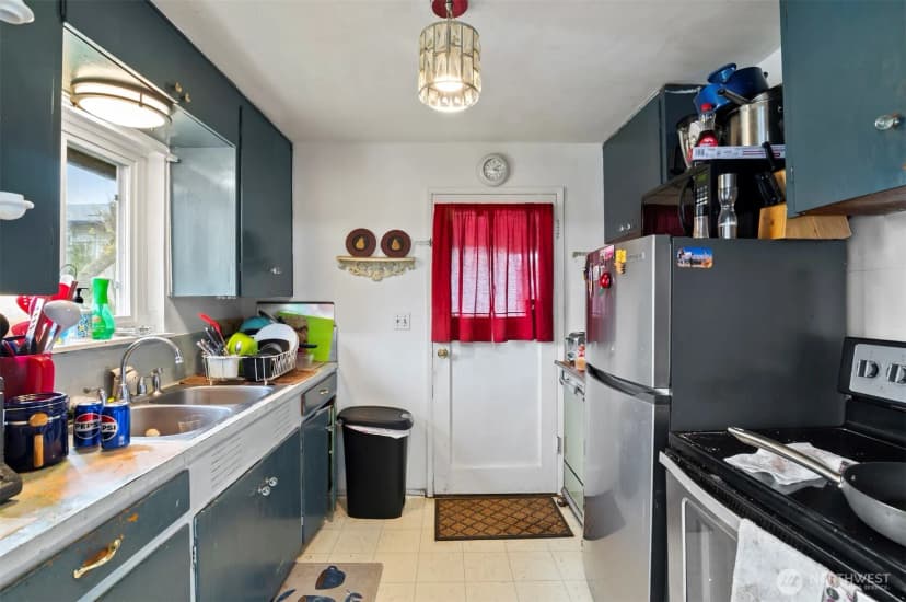 Property photo for 9444 5th Avenue Sw, Seattle photo 10