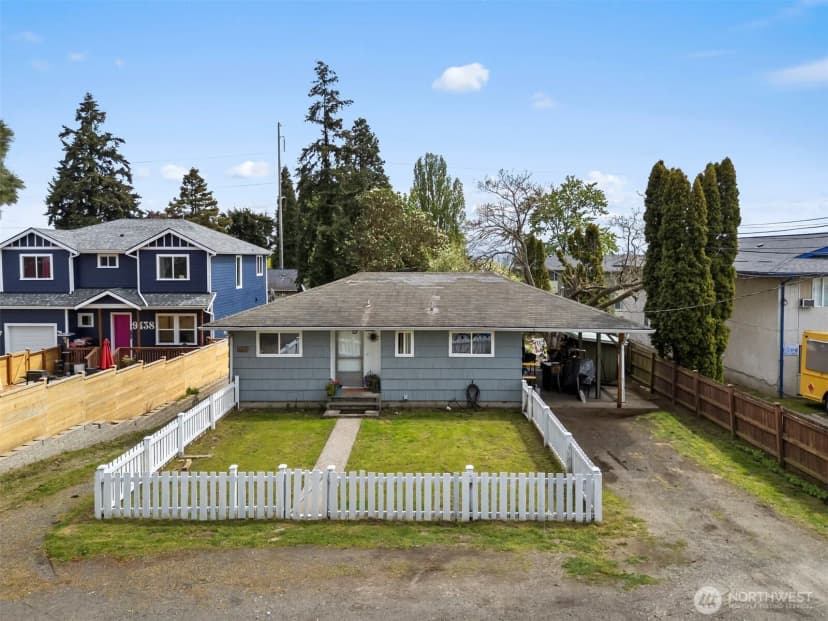 Property photo for 9444 5th Avenue Sw, Seattle
