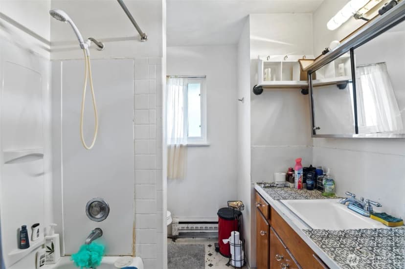 Property photo for 9444 5th Avenue Sw, Seattle photo 16