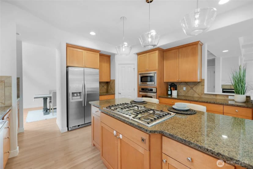 Property photo for 15927 35th Drive Se, Bothell photo 7