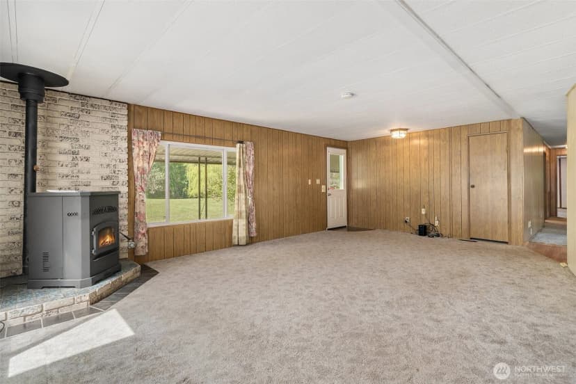 Property photo for 3180 Woodcock Road, Sequim photo 2