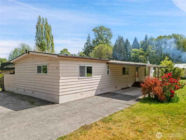Property photo for 3180 Woodcock Road, Sequim