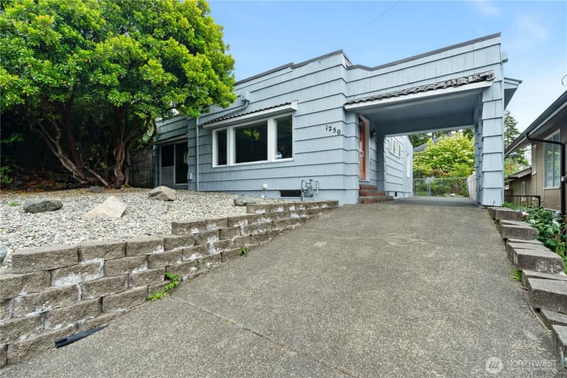 Property photo for 1250 N Broadway Street, Aberdeen