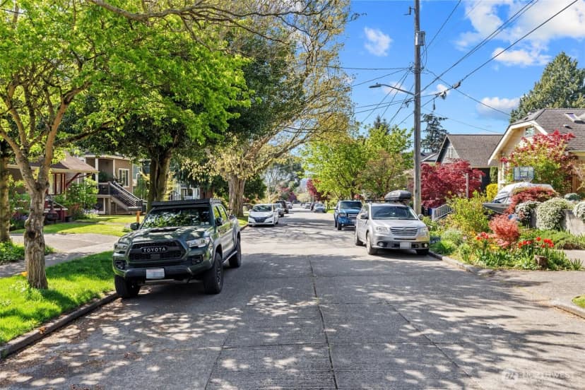 Property photo for 6744 Jones Avenue Nw, Seattle photo 2