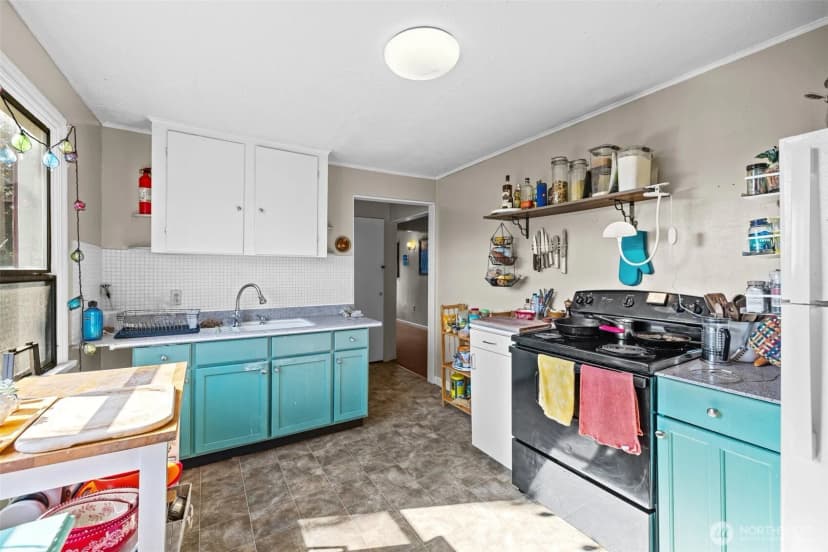 Property photo for 6744 Jones Avenue Nw, Seattle photo 16