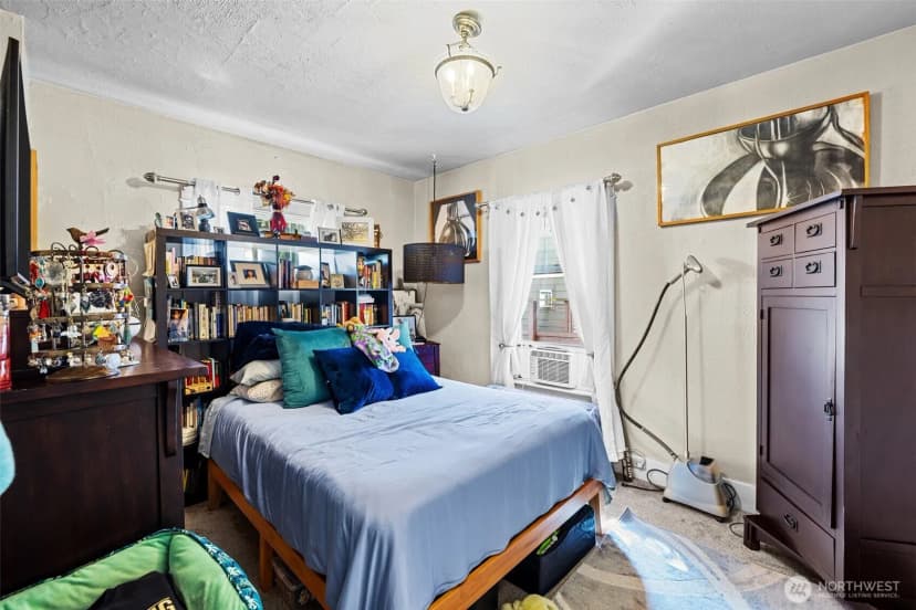 Property photo for 6744 Jones Avenue Nw, Seattle photo 10