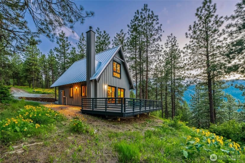 Property photo for 981 Nighthawk Ridge Lane, Leavenworth photo 2