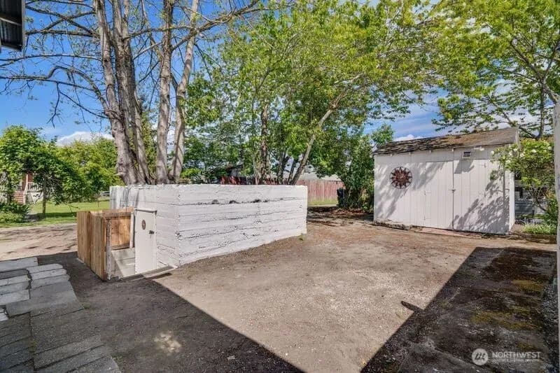 Property photo for 1027 E Main Street, Auburn photo 20