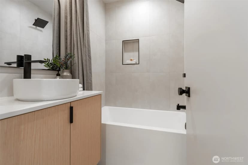 Property photo for 2108 15th Avenue S #c, Seattle photo 14