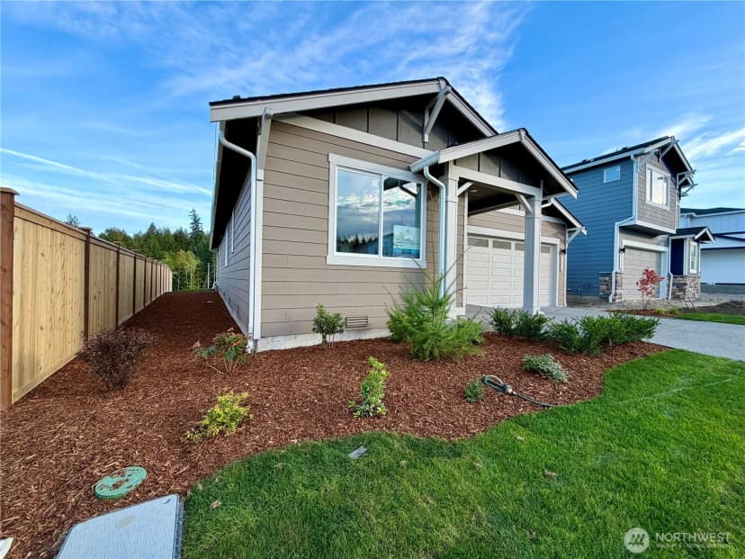 Property photo for 3928 Mccormick Village Drive, Bremerton photo 2