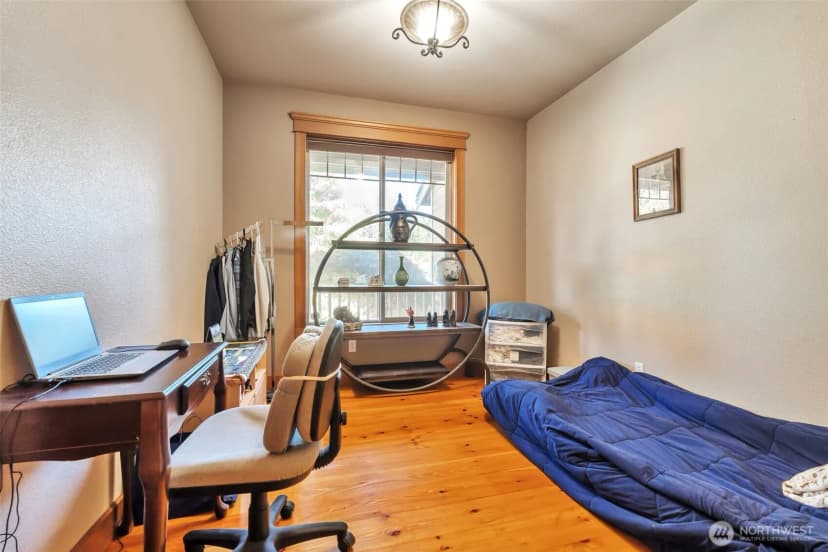 Property photo for 4711 Cleveland Avenue Se, Tumwater photo 11