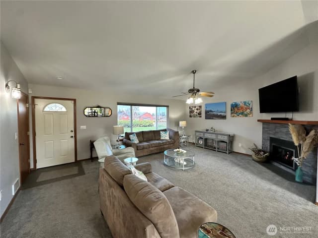 Property photo for 31 Quail Meadows Drive, Sequim photo 5