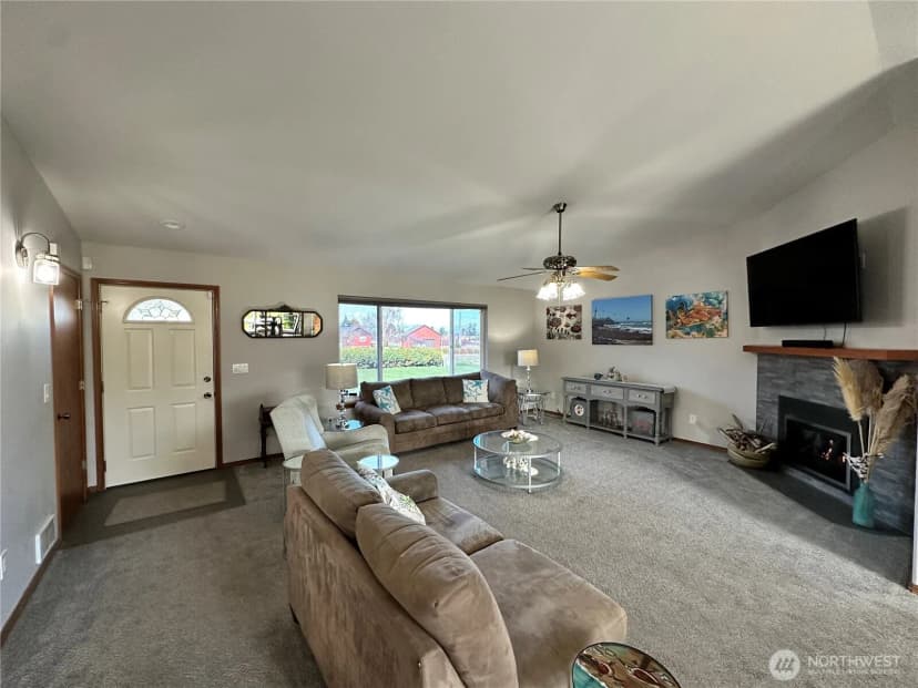 Property photo for 31 Quail Meadows Drive, Sequim photo 5